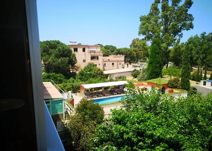 Hotel Cyrnea