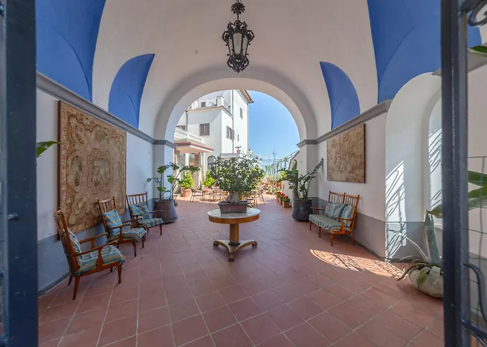 Hotel Jaccarino SantʼAgata sui Due Golfi
