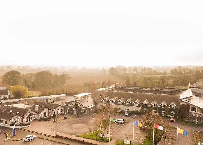 Horse & Jockey Hotel