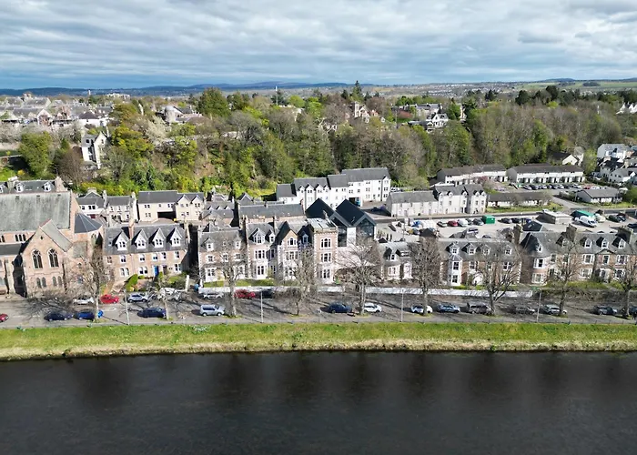 Glen Mhor Hotel At Uile-Bheist 'Brewstillery'
