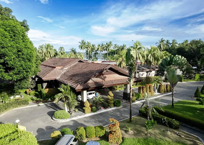 Waterfront Insular