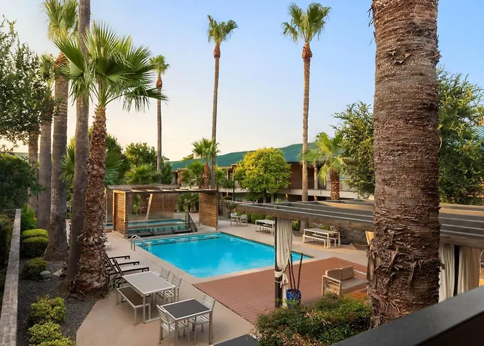 Ramada By Wyndham Del Rio