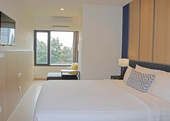 The Residence On Thonglor By Uhg