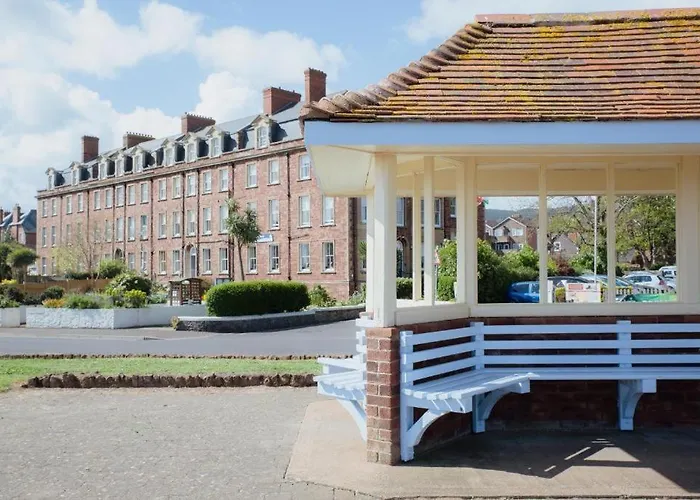 Foxes Hotel