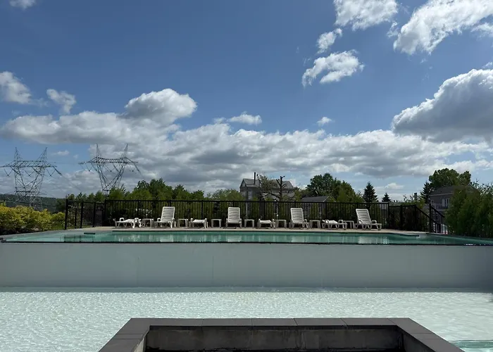 Condos Vacances Msa - Incluant Piscine Et Spas Exterieurs Chauffes A L'Annee!!