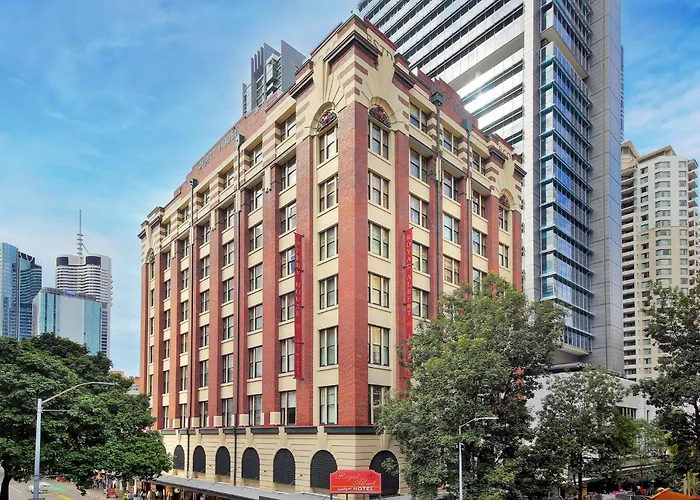 Royal Albert Hotel