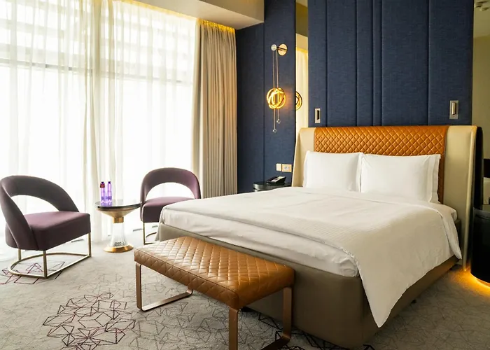 Alrayyan Doha, Curio Collection By Hilton