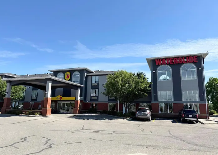 Super 8 By Wyndham High River Ab