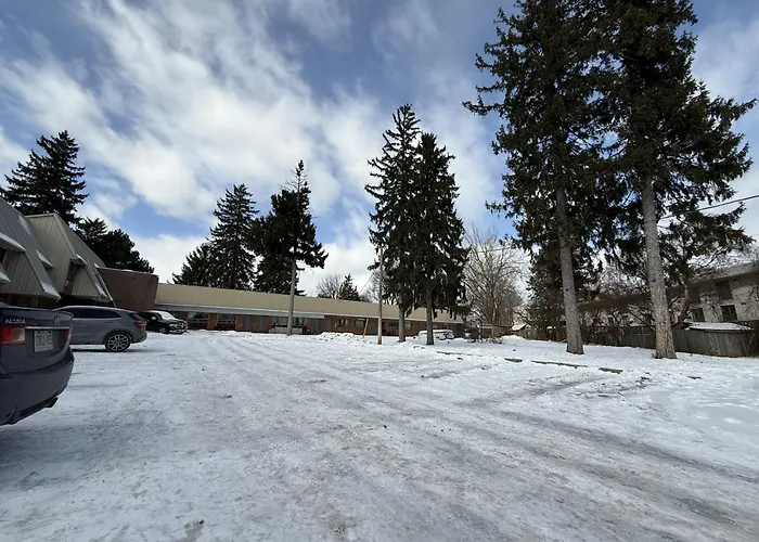 Idlewood Inn