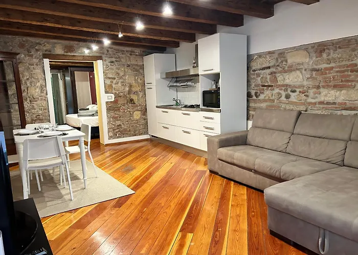Boutique Hotel Touring