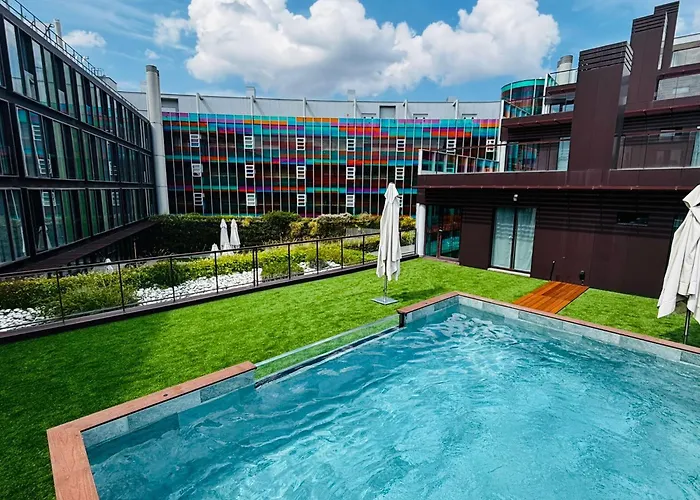 Sercotel Jardines de Uleta Suites