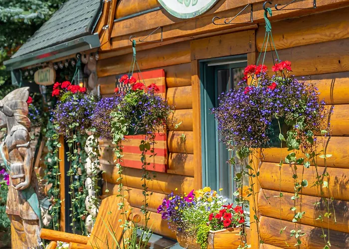 Spirit Lake Lodge