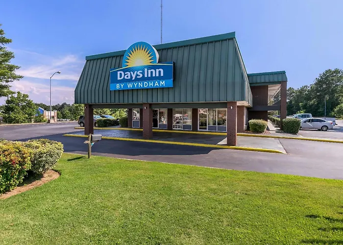 Days Inn By Wyndham Seneca-Clemson