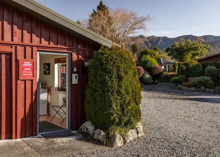 Alpine Springs Motel