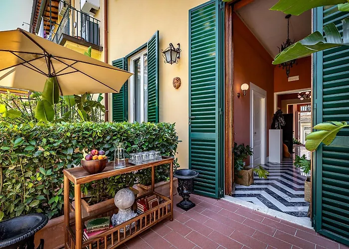 Ungherese Small Luxury