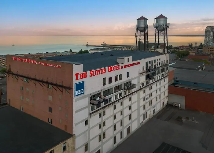 The Suites Hotel At Waterfront Plaza