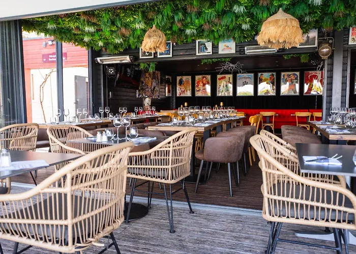 Les Terrasses De Saumur - &Appartements - Restaurant&Spa (Logis)