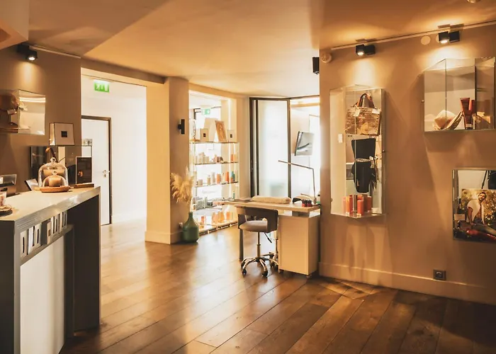 Les Lodges Sainte-Victoire Hotel&Spa Le Tholonet