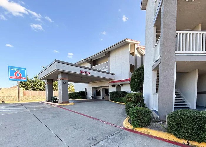 Studio 6 Dfw Airport North