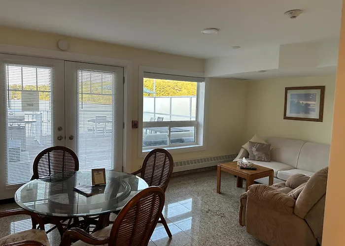 Muskoka Lakes Hotel And Resorts