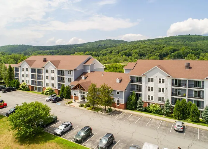 White River Inn & Suites