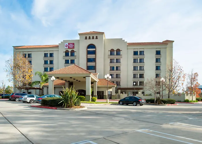 Best Western Plus Heritage Inn Ontario