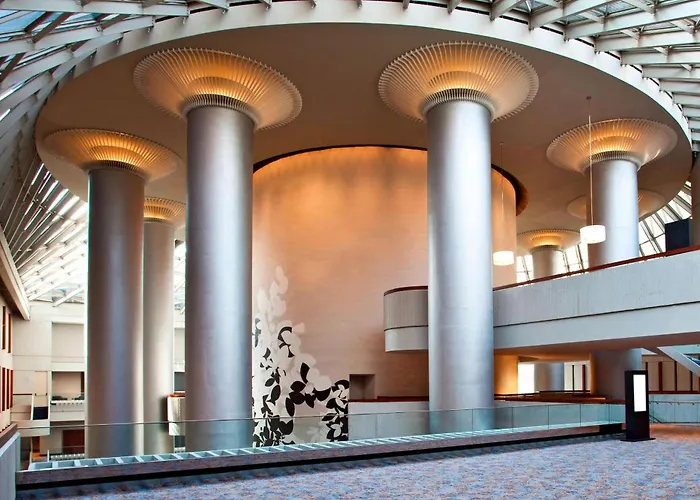 Westin Peachtree Plaza,