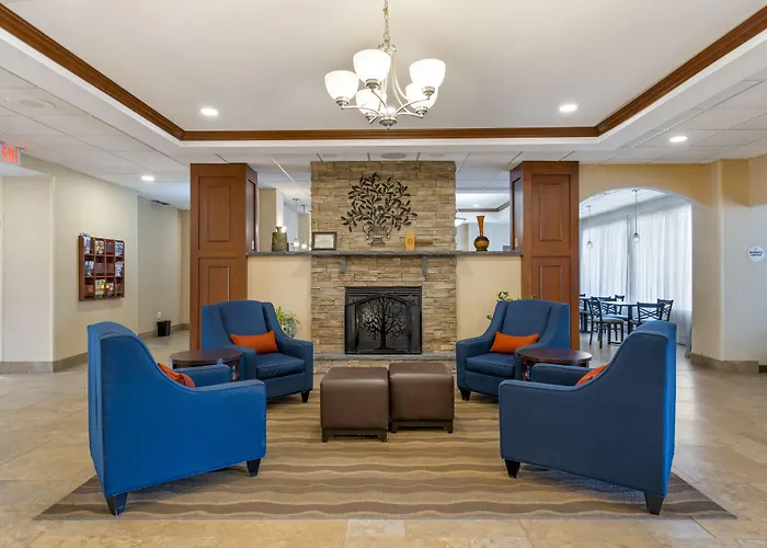Comfort Inn & Suites Watertown - 1000 Islands