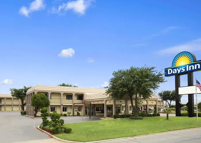 Days Inn By Wyndham Dallas Irving