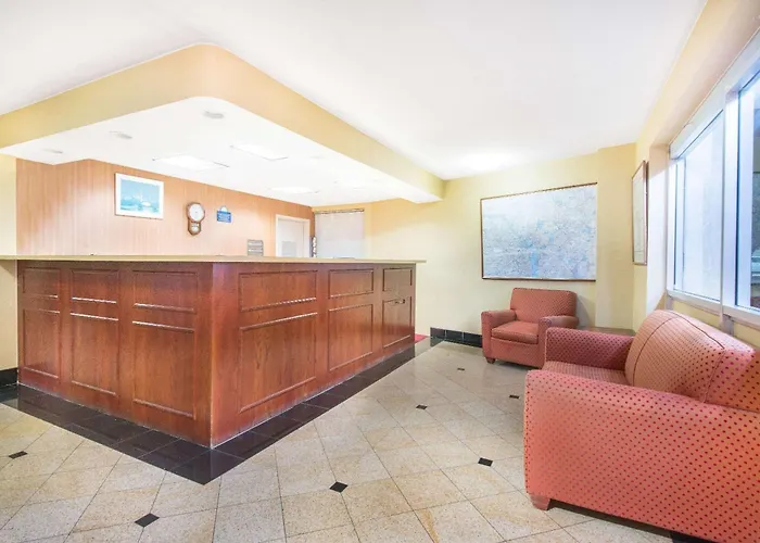 Days Inn By Wyndham Arlington Pentagon
