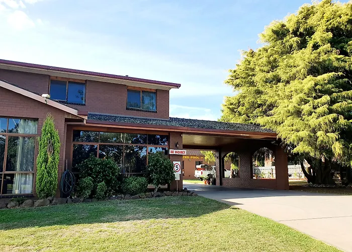 Golden Grain Motor Inn