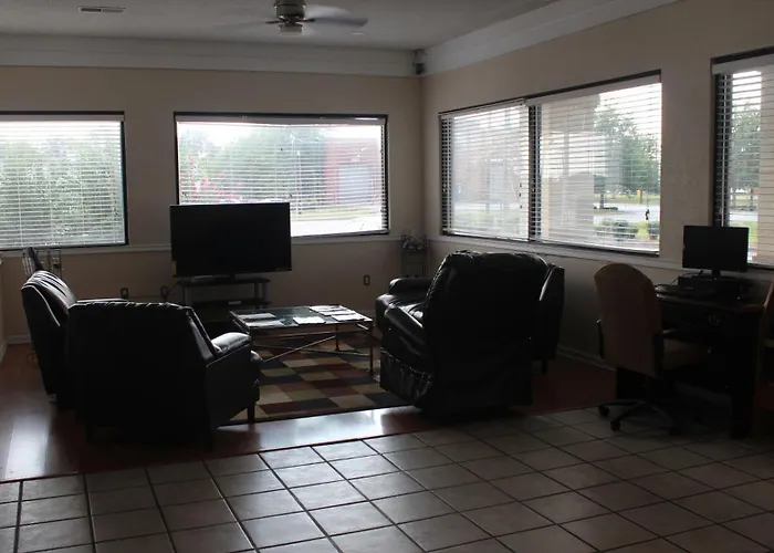 Deerfield Inn & Suites