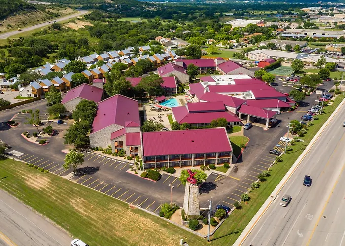 Y O Ranch Hotel And Conference Center