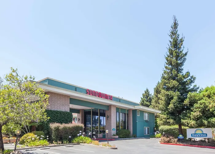 Days Inn & Suites By Wyndham Sunnyvale