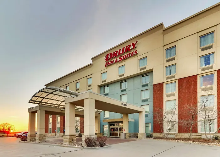 Drury Inn & Suites