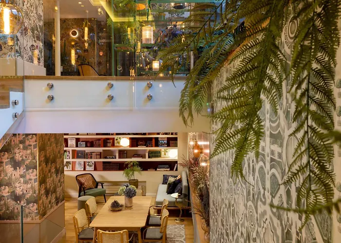 Hotel Jardin De Cluny