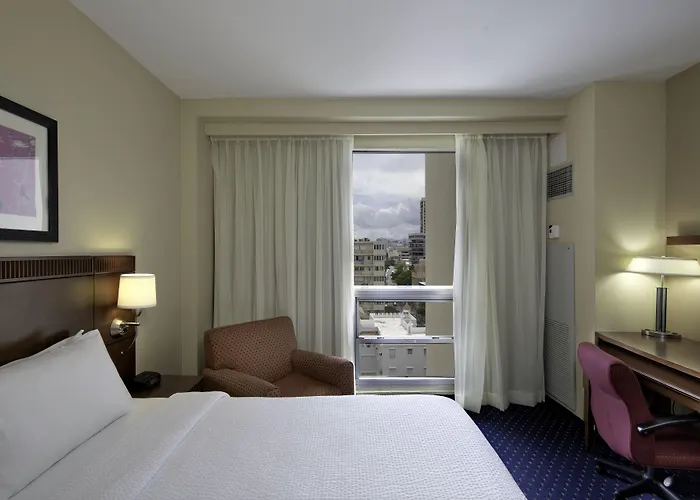 Courtyard By Marriott San Juan Miramar
