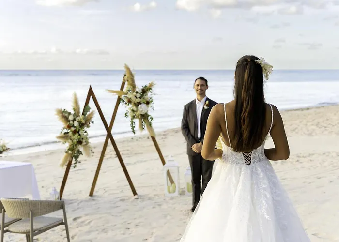 Victoria Beachcomber Resort & Spa Pointe aux Piments