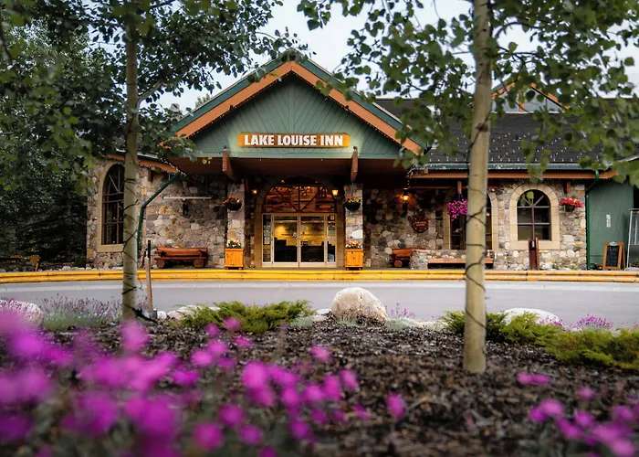 Lake Louise Inn