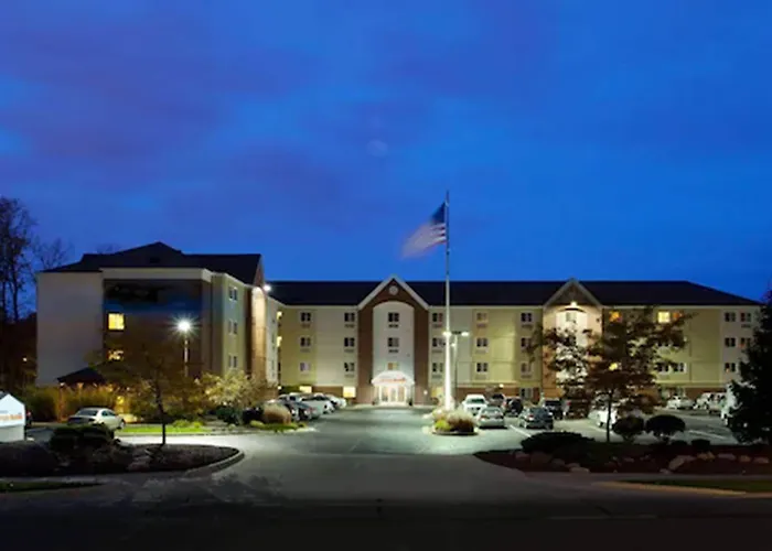 Sonesta Simply Suites Cleveland North Olmsted Airport