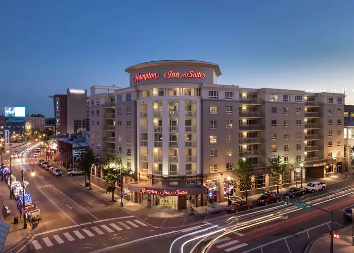 Hampton Inn & Suites Memphis-Beale Street