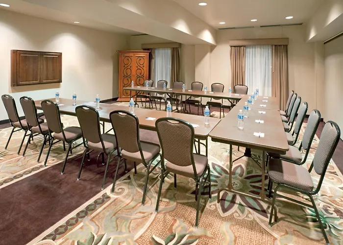 Holiday Inn Express & Suites By Ihg