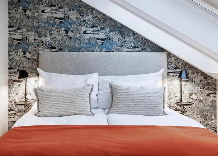 Home Hotel Wellington