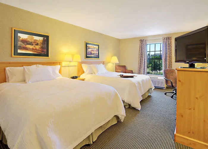 Hampton Inn & Suites