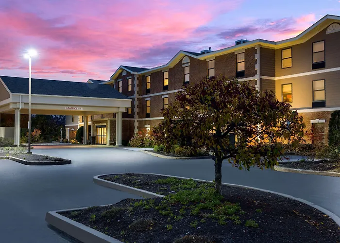 Hampton Inn & Suites