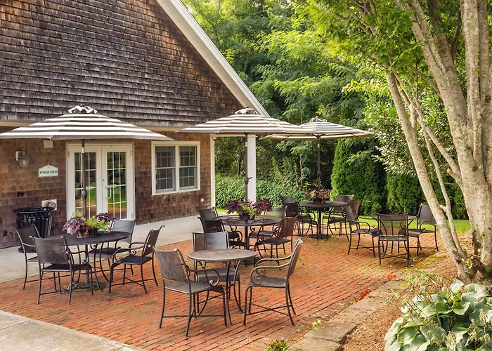 Best Western Plus Cold Spring
