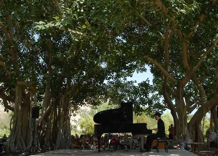 Ein Gedi Kibbutz Hotel