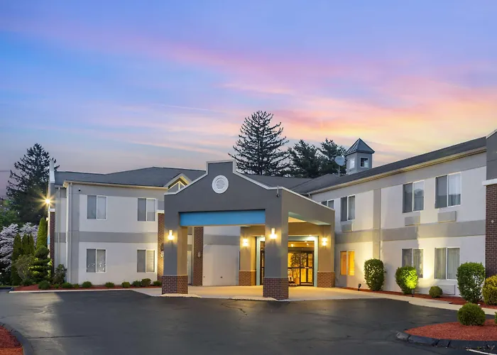 Best Western Plus New England Inn & Suites