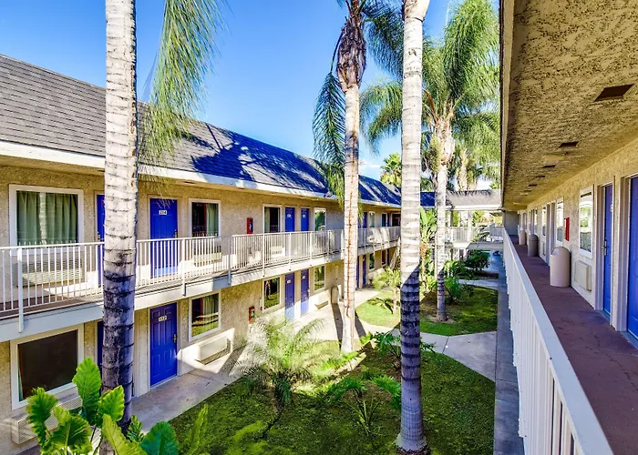 Motel 6-Riverside, Ca - South