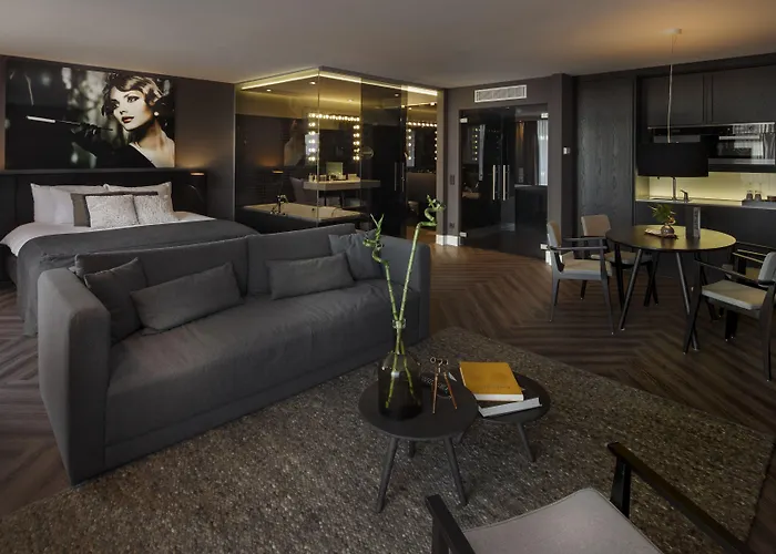 Van der Valk Hotel Sassenheim - Leiden